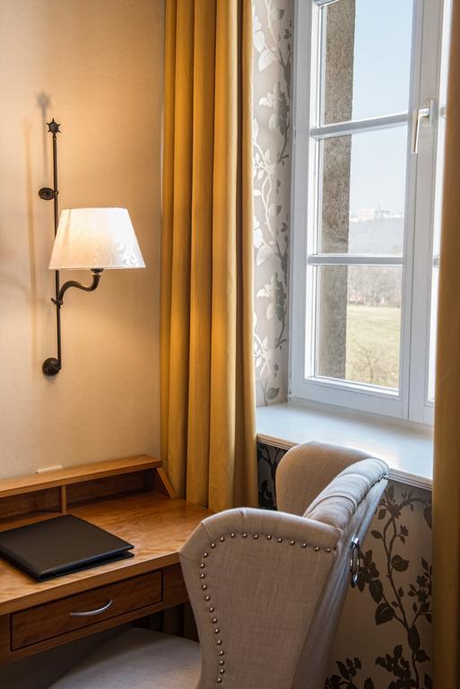 Berghotel Άιζεναχ Δωμάτιο φωτογραφία
