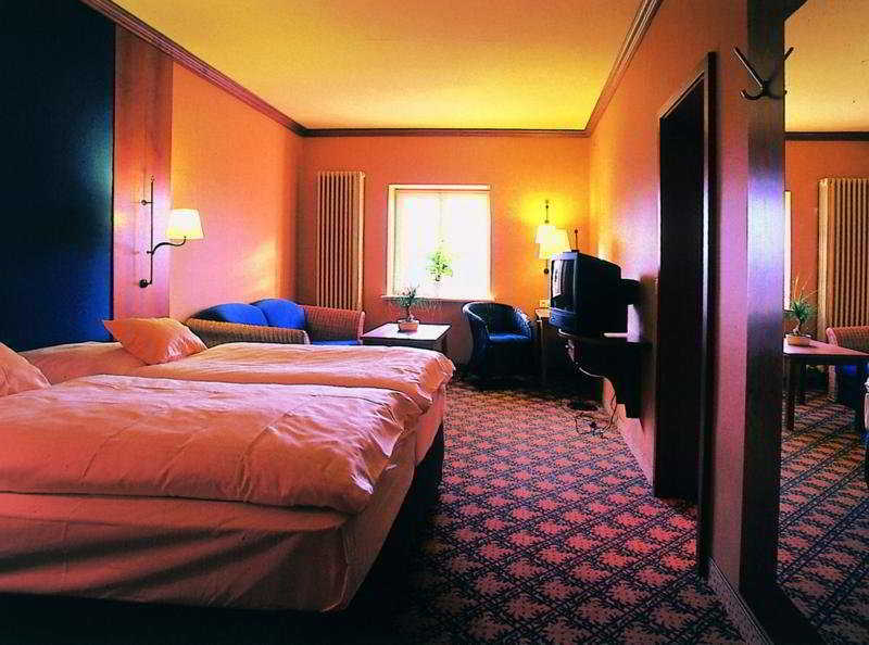 Berghotel Άιζεναχ Δωμάτιο φωτογραφία