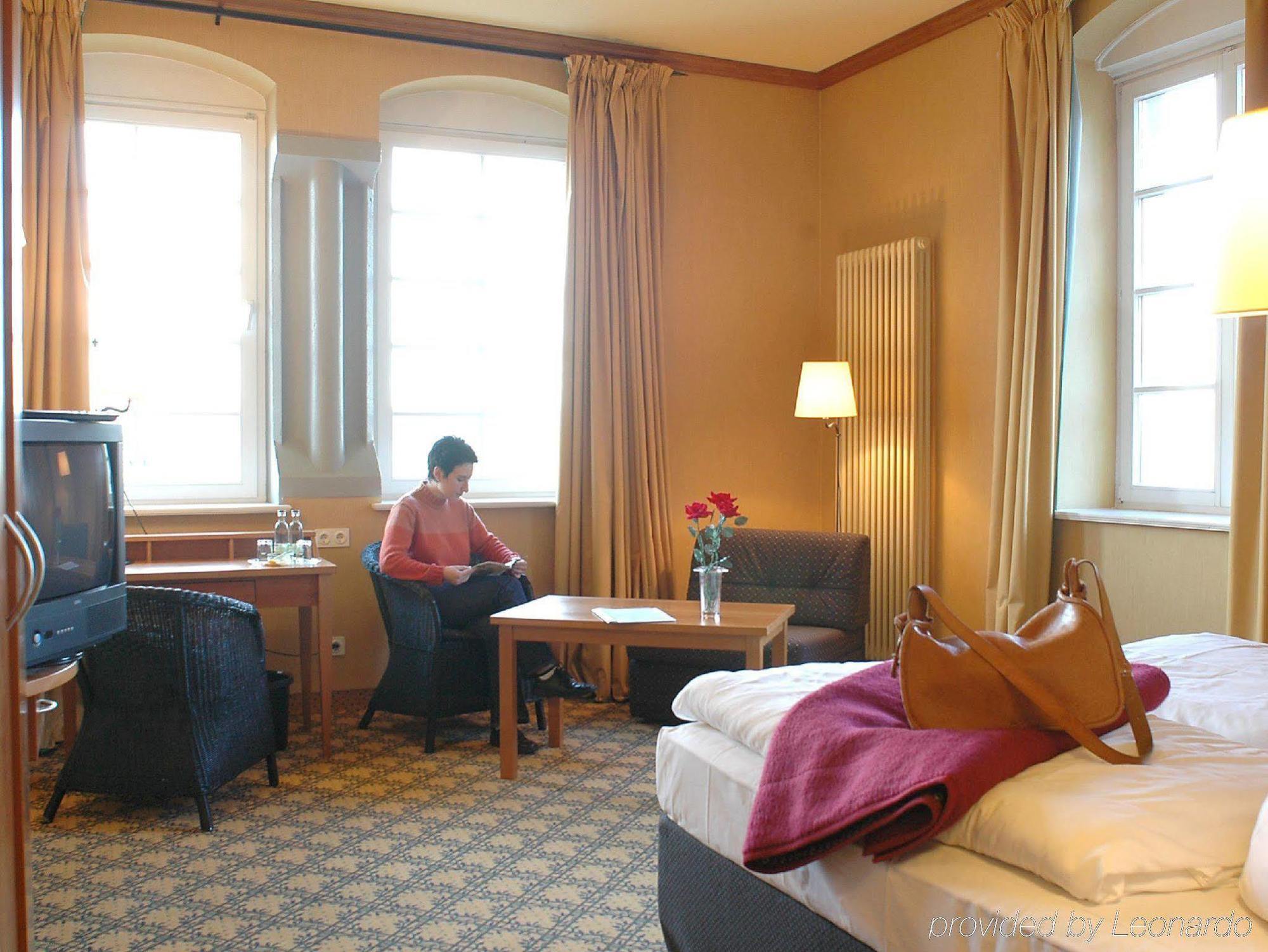 Berghotel Άιζεναχ Δωμάτιο φωτογραφία